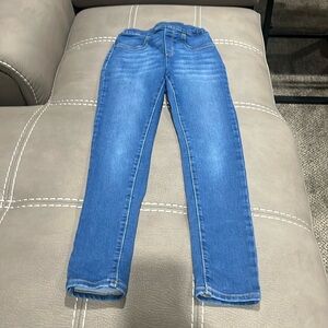 Levi’s Girls Jean Pull-on Leggings, size 12, with adjustable waist.
